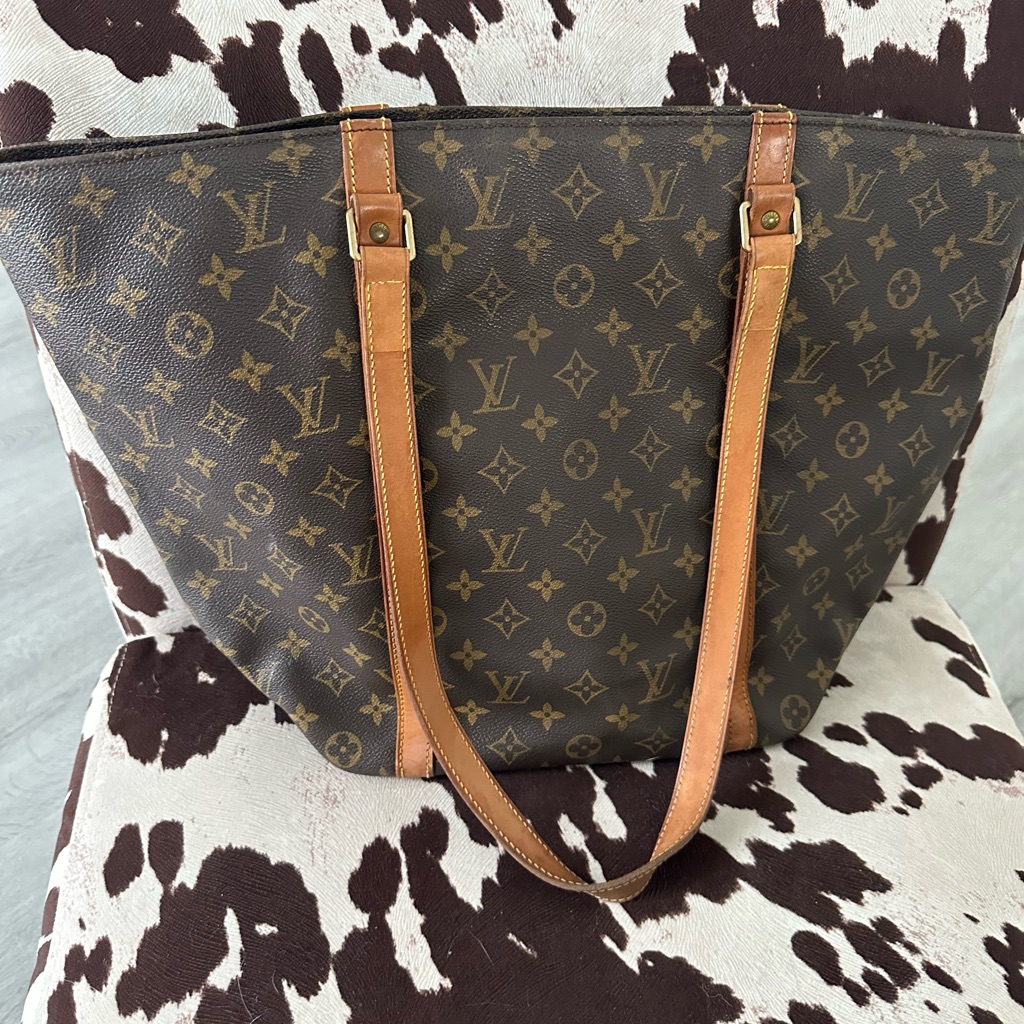 Louis Vuitton Piano Mm Vintage Bag Very Good Condition Very Clean Louis Vuitton Piano Mm Vintage Bag Very Good Condition Very Clean